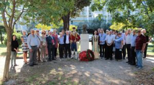 img b0926386e944ab9625085c34a2a643f6 v